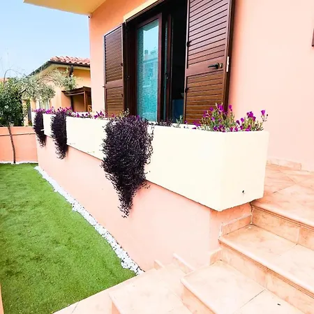 Apartment Vela House & Garden Center