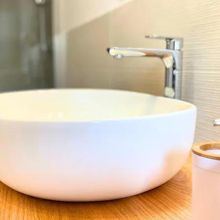 Vela House & Garden Center *