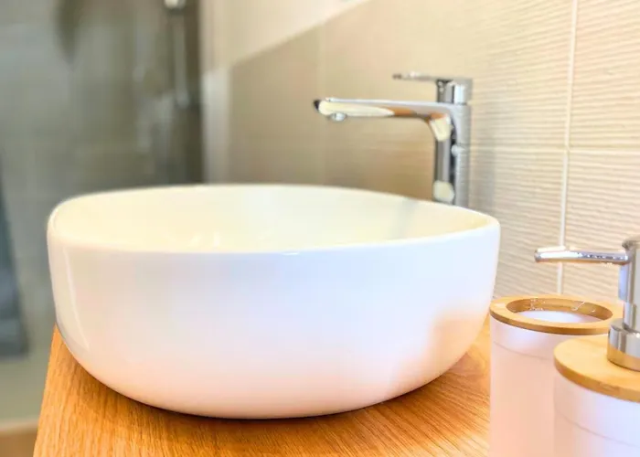 Vela House & Garden Center *