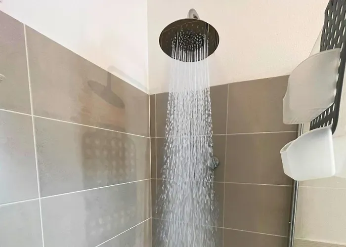 Lägenhet Vela House & Garden Center